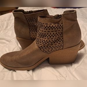 Qupid boots size 6 1/6